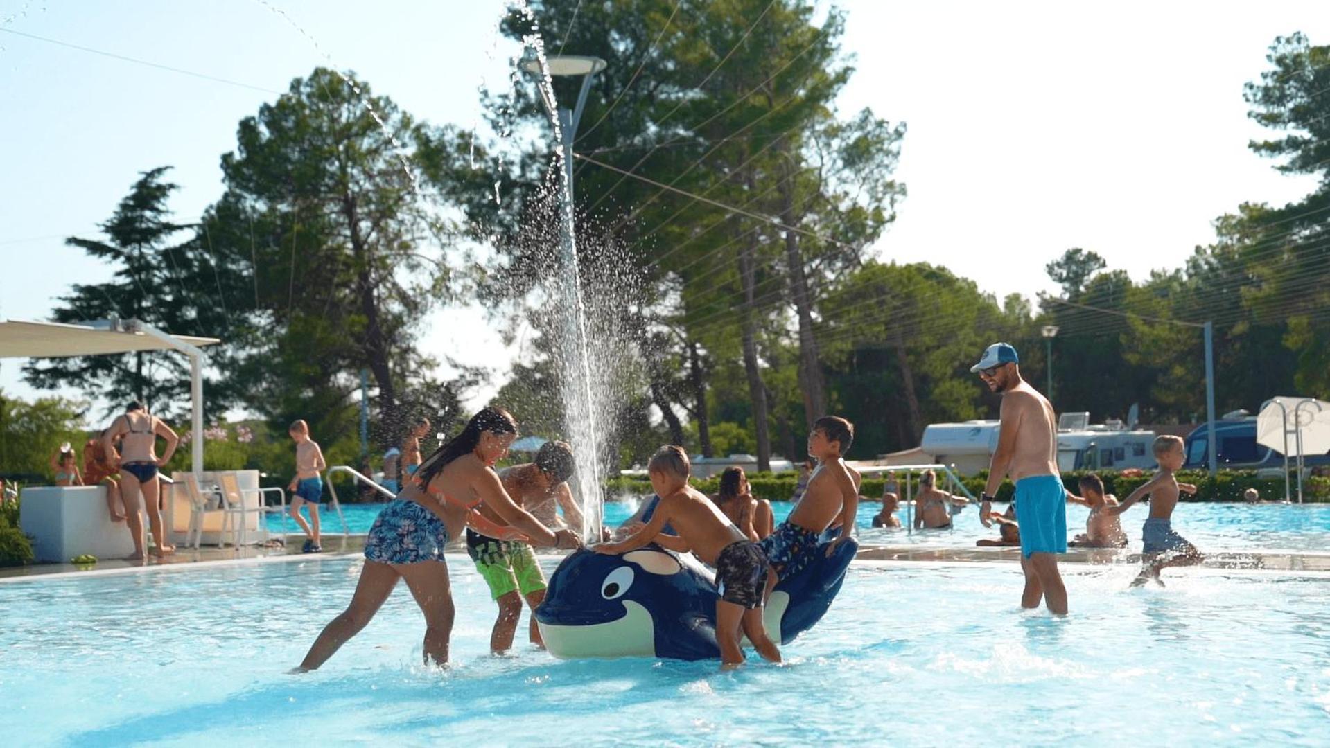 Easyatent Valkanela Vakantiepark