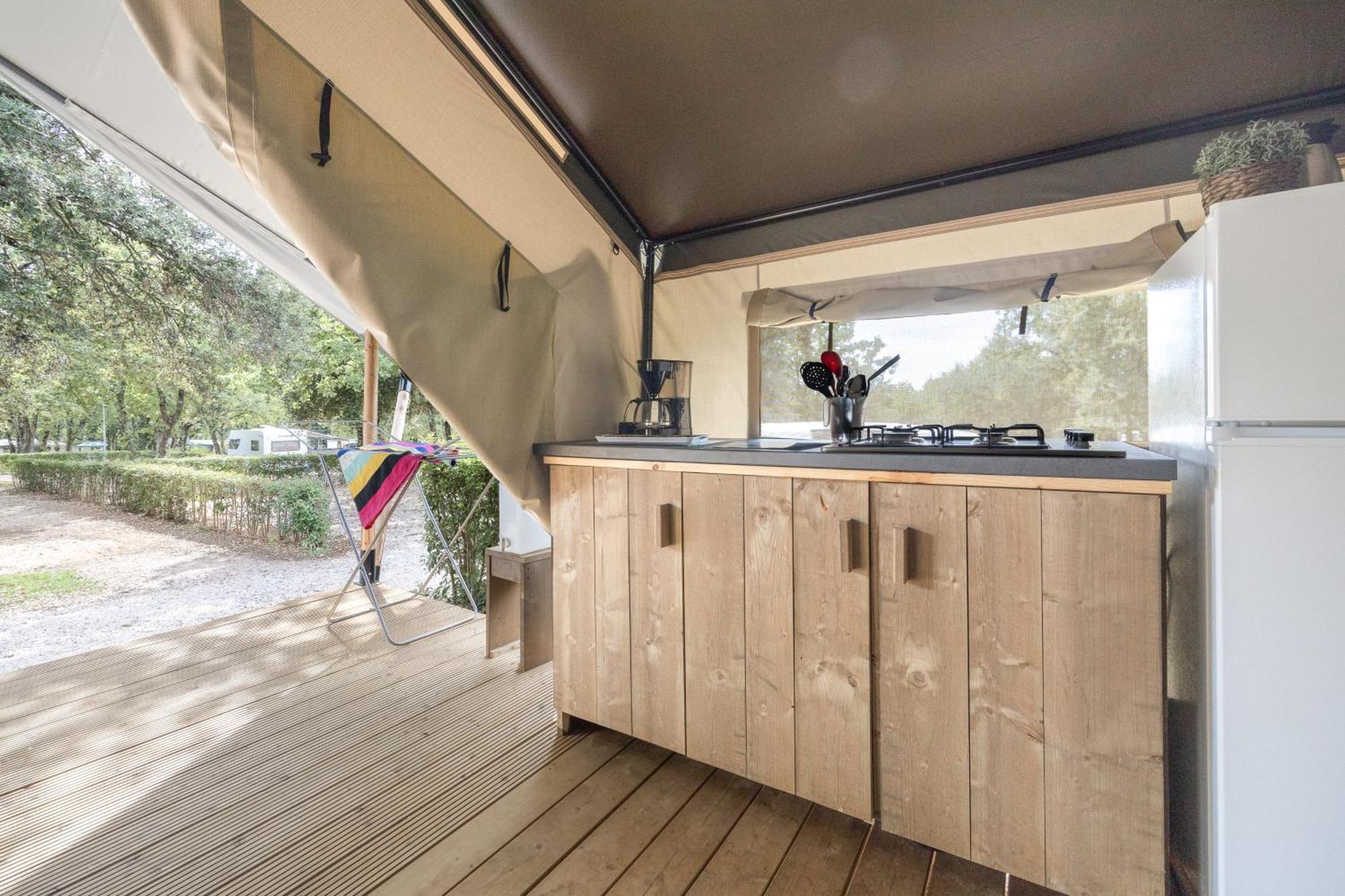Easyatent Valkanela Semesterpark 4*