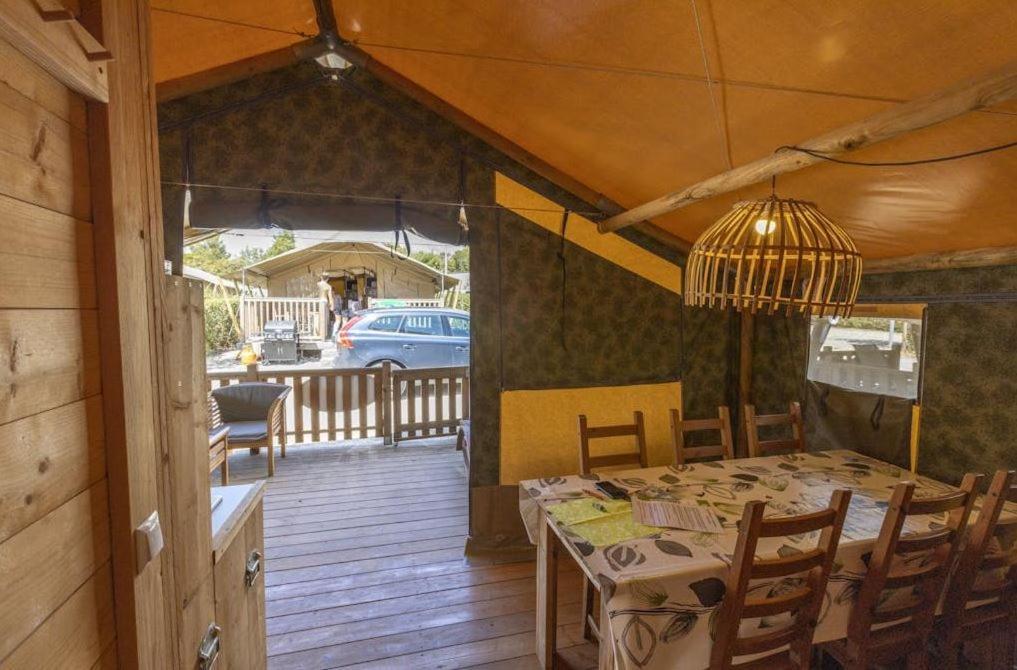 Easyatent Valkanela