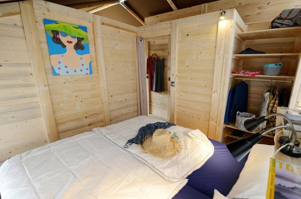 Easyatent Valkanela 4*