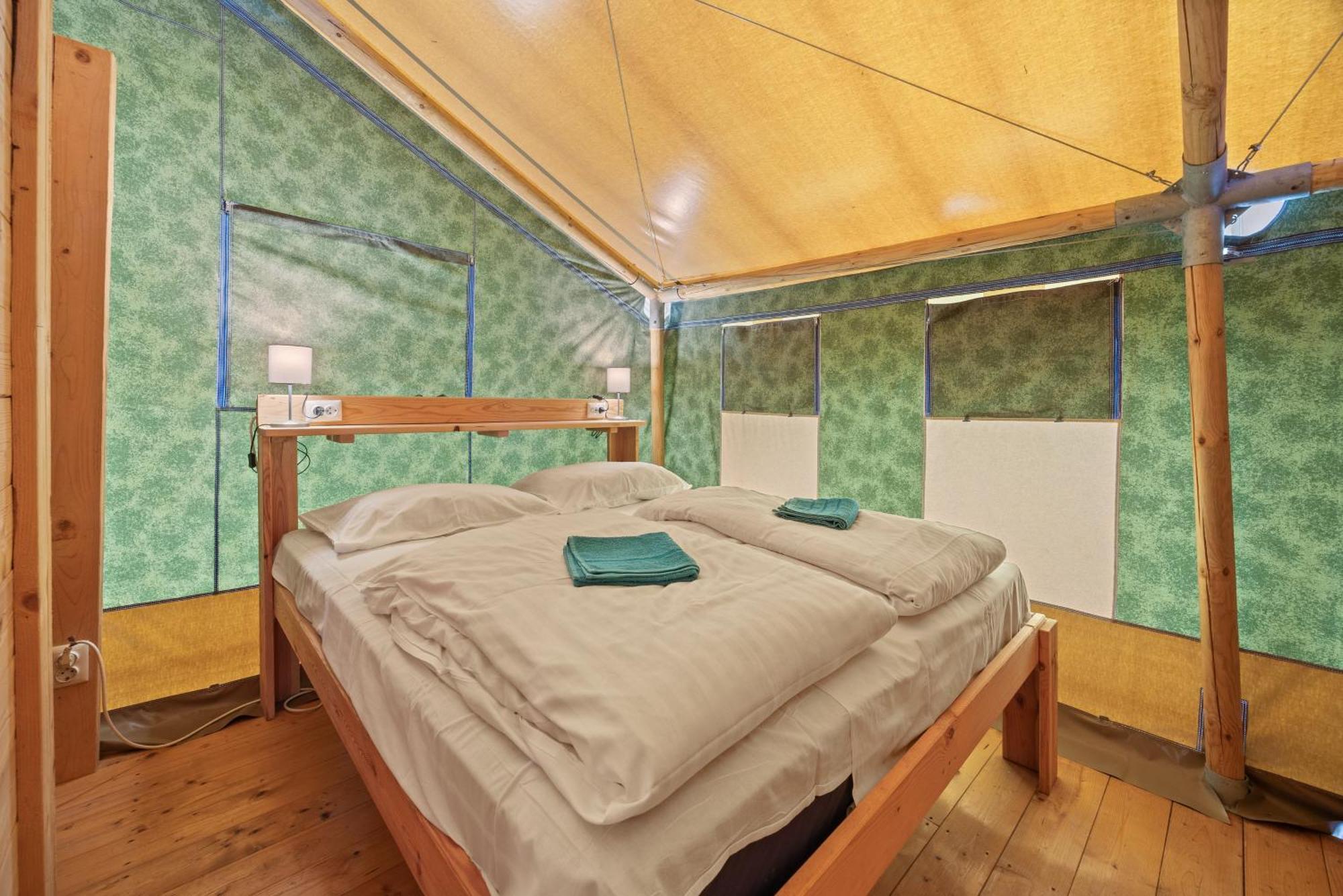 Easyatent Valkanela