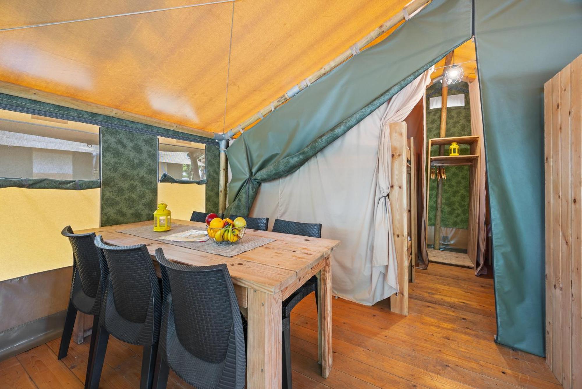 Easyatent Valkanela Parc de vacanță 4*